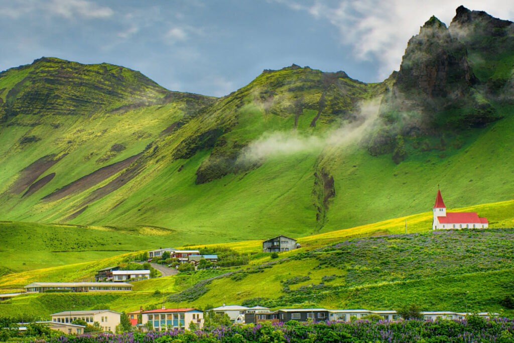 vik-mountains