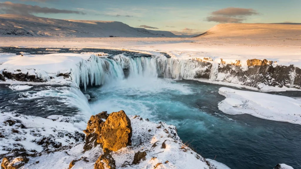 godafoss_winter_ice_snow_e7283efcd8